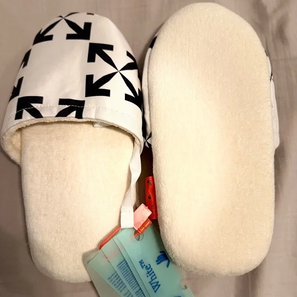Off-White Slippers - Picture 3 of 7